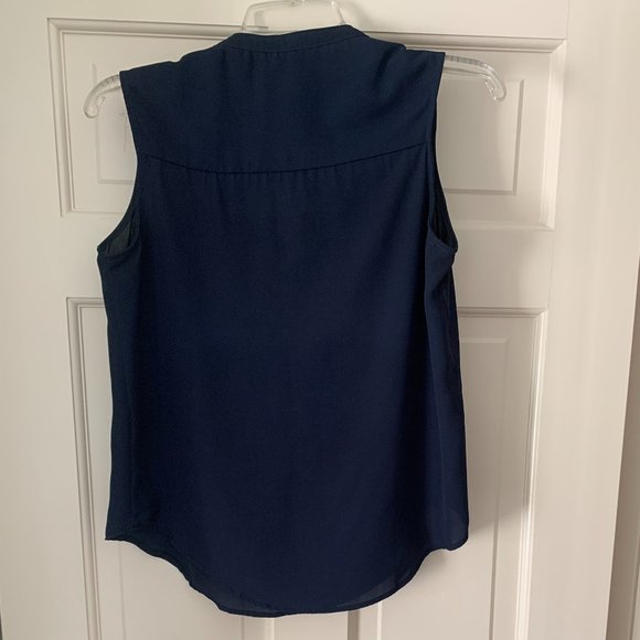 2/$20 Navy Blue Sleeveless top with pockets - Size Medium - Picture 2 of 7
